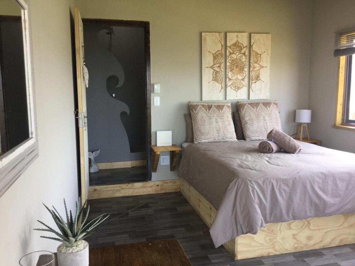 Coram Deo Saltywaves Double En-Suite Rooms With Sea Views Coffee Bay Exterior photo